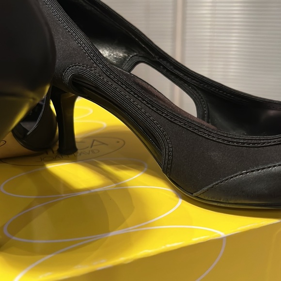 Circa Joan David Black heels - Picture 7 of 11